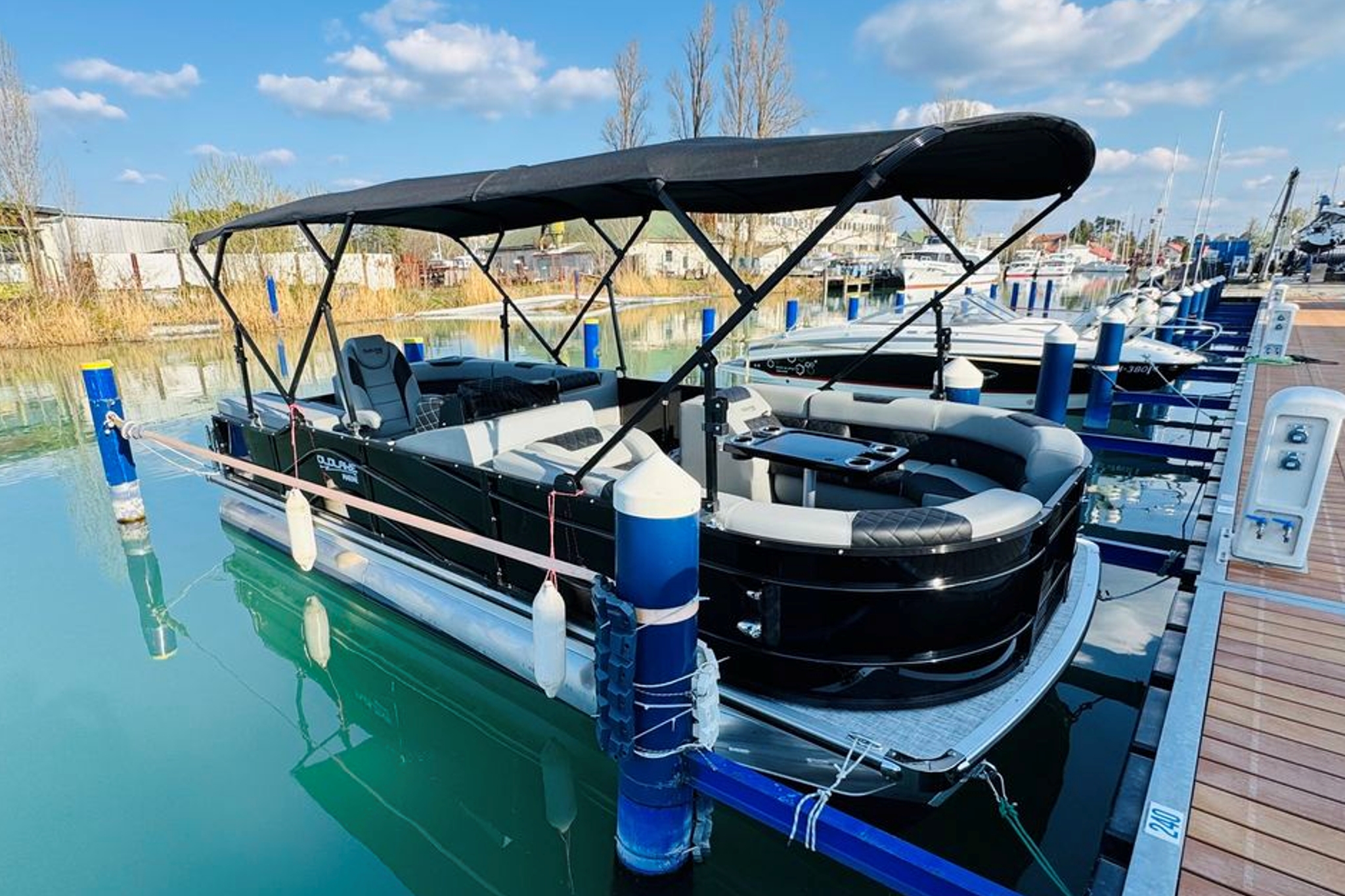 EBoat 4 Hajóbérlés Siófok